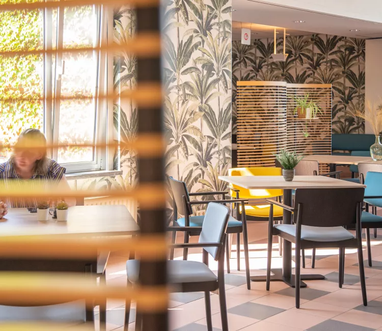 Moments Furniture_dienstencentrum Den Appel Edegem_wzc Immaculata
