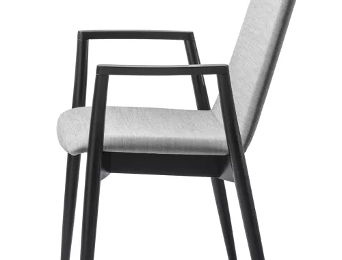 Discover by moments_Chaise_Pepper_moments furniture