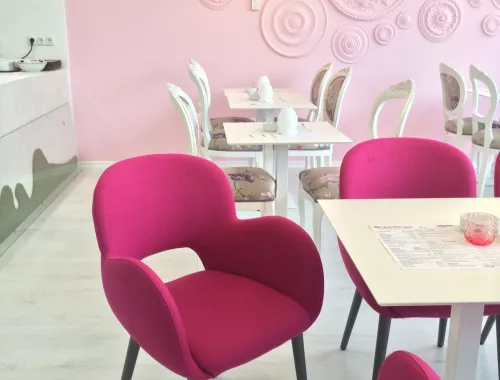 Discover by moments_chaise_Bliss 04_moments furniture