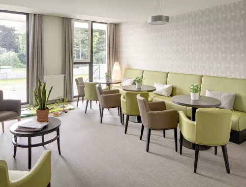 Discover by moments_banquette Torino_moments furniture